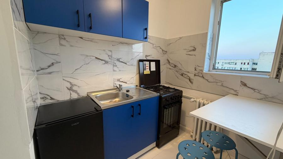 Garsoniera, semidecomandata, 32 mp, balcon, ac, metrou aproape, Drumul Taberei