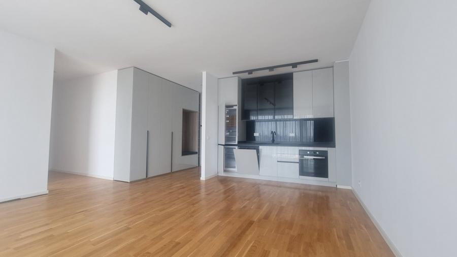 BANEASA  STEJARII THE IVY APARTAMENT 4 CAMERE VEDERE LIBERA