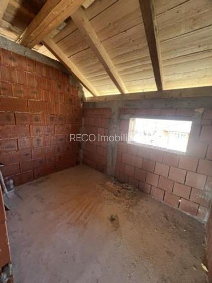 RECO, Casa la rosu, cu toate utilitatile, Zona Cihei, Bihor - 5