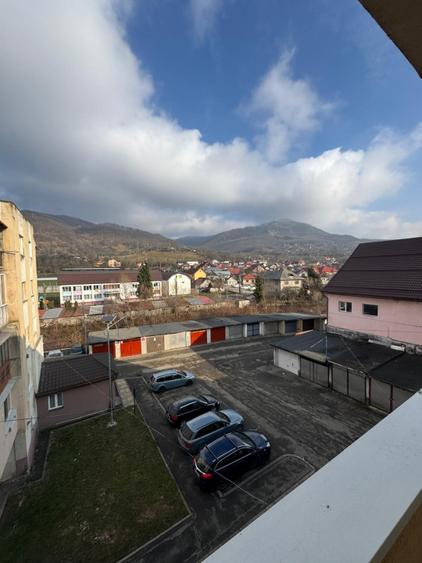 Apartament 3 camere, central, 68 mp, mobilat – Baia Sprie