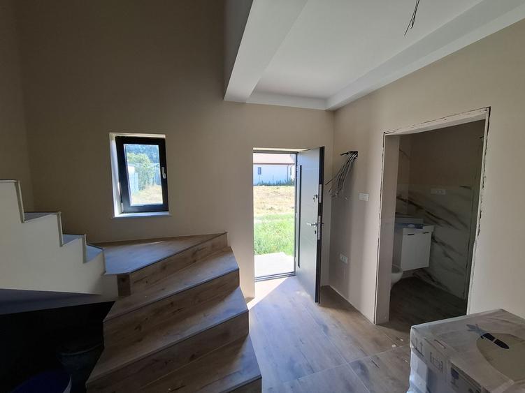 Casa P+1E+pod 105mp teren 435mp predare la cheie Cumpana