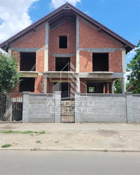 Casa individuala de vanzare, 10 camere, teren 1.100 mp, Freidorf