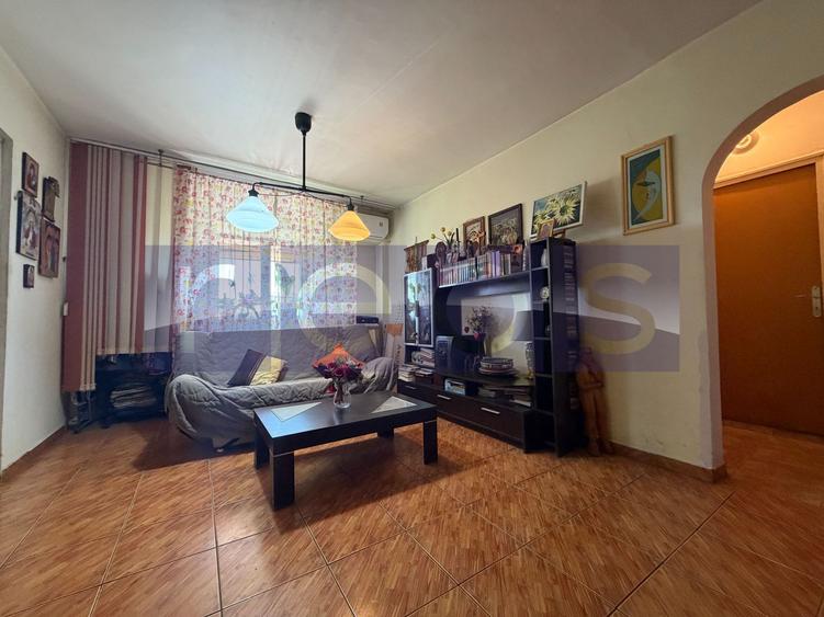 VANZARE APARTAMENT 4 CAMERE | 100 MP TOTALI | OTOPENI