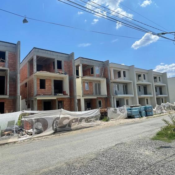 Casă modernă P+1E+ER 108 mp utili  3 băi  Terase și balcoane  Giroc