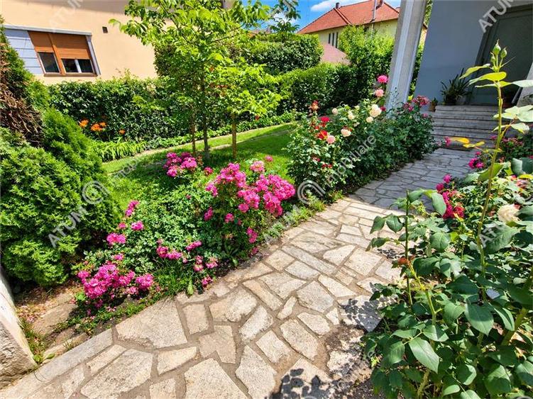 Apartament cu 3 camere la vila 115 mp utili langa Parcul Sub Arini