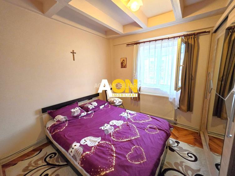 Apartament 3 camere, 2 bai, decomandat, etaj 3, Cetate, zona Stadion - 8