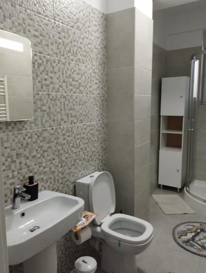 Mamaia nord-apartament 2 camere decomandat
