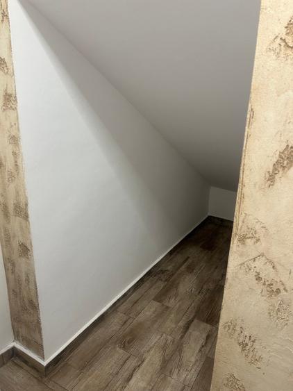 Apartament spatios 75mp plus terasa 75 mp plus boxa in demisol 25 mp