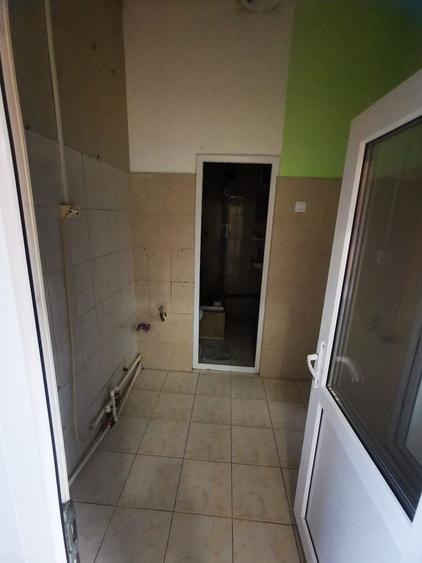 De inchiriat casa cu 2 camere, strada Romana, 320 euro