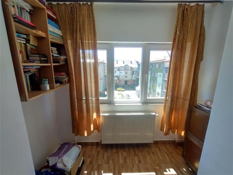 Oravita, Apt.4 Cam, 96mp , Zona Garii, Pret Negociabil