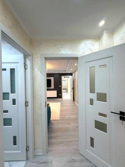 LA CHEIE: Apartament 3 camere, etaj 2, renovat, design premium