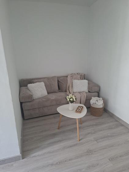 Garsoniera in bloc de apartamente et 5/10 bloc 1986 totul nou
