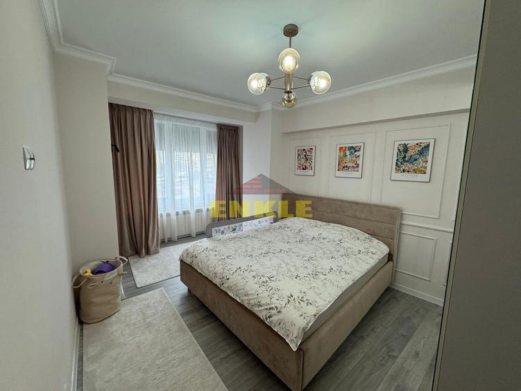 De vânzare – Apartament 4 camere, 102 mp, zona Bazar