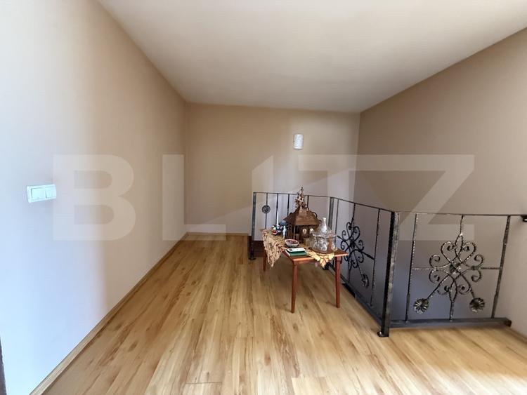 Casa cu 5 camere, 165 mp, zona Paulesti