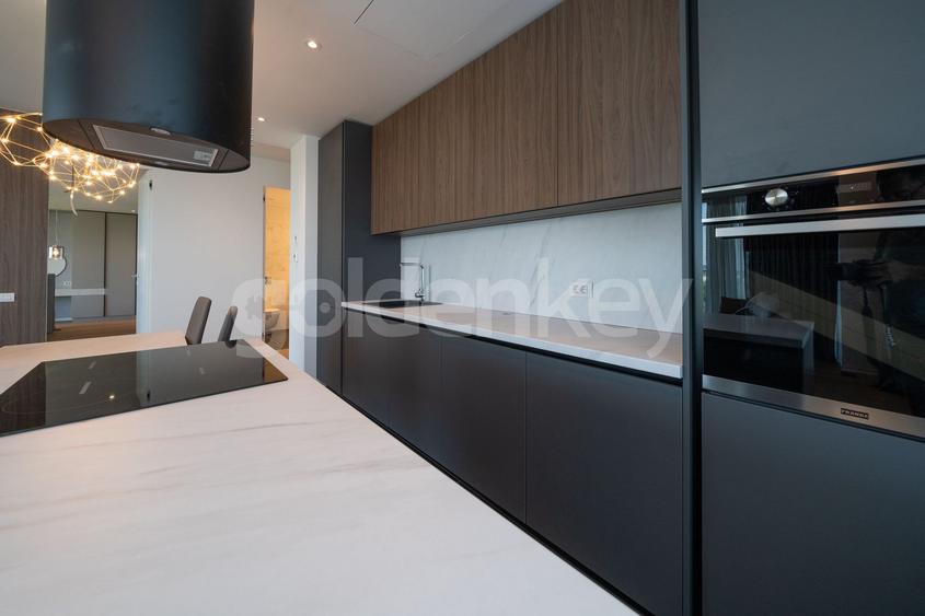 Apartament cu 4 camere si vedere libera | garaj si terasa