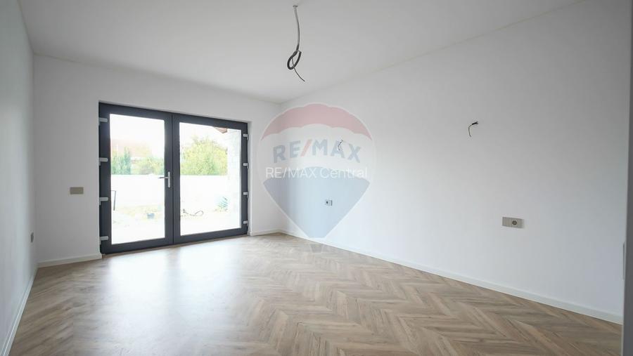 Comision 0 %! Casă cu 4 camere de vânzare în zona Stupini! - 17