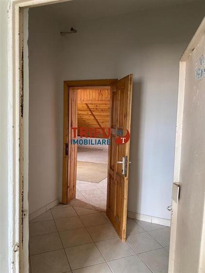 Apartament 4 camere cu scara interioara de vanzare zona Centru