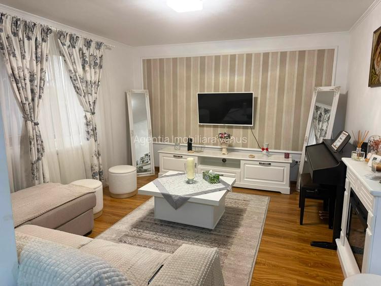 Casa cu etaj zona centrala in Cismea la cheie - 2