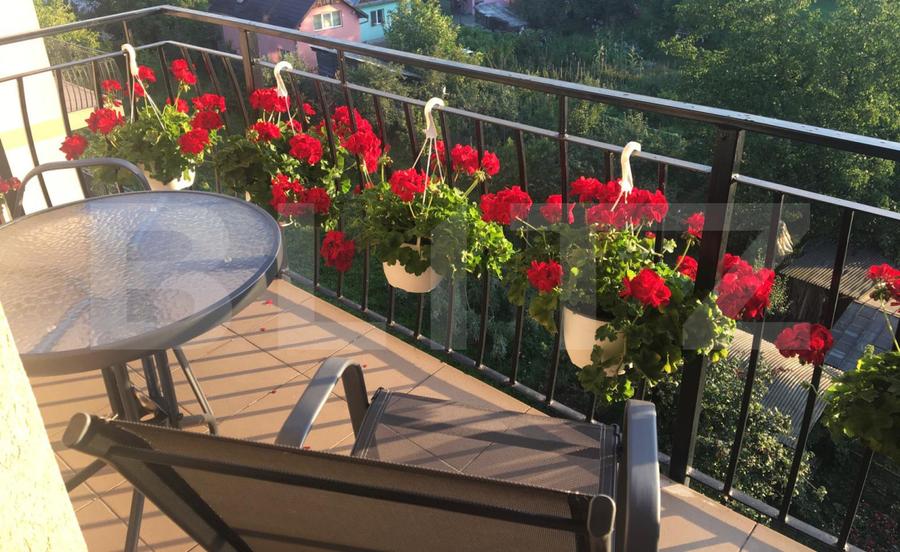 Apartament de vânzare, cu 3 camere, mobilat și utilat
