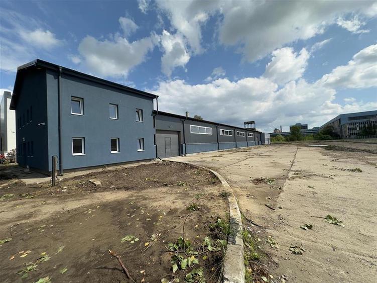 Teren/ platforma de inchiriat de la 500mp la 3000mp, zona Vama Iasi si Kaufland