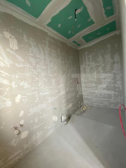 Casa moderna si luminoasa, cu spatii vitrate generoase, 610mp teren, 120 mp util