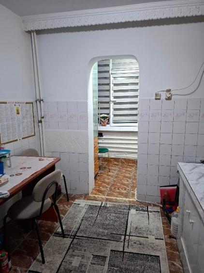 Vand apartament 2 camere