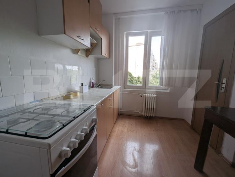 Apartament cu 2 camere, 55 mp, zona Rogerius