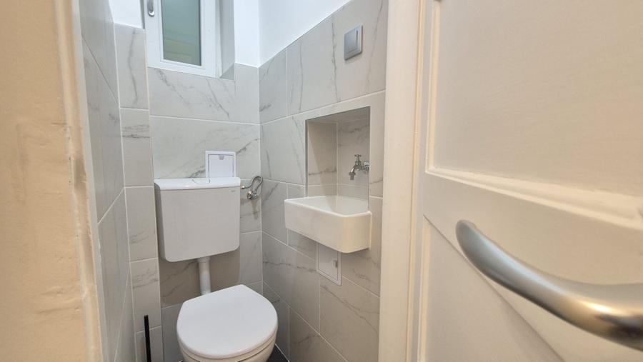 Apartament cu 2 camere partial mobilat in zona centrala