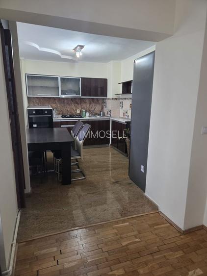 Apartament 2 camere decomandat-zona Spitalul Judetean-125.500 euro neg - 8