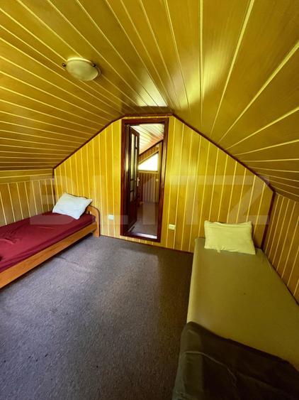 Casa de vacanta cu 4 camere, 1470 mp teren, Sugag