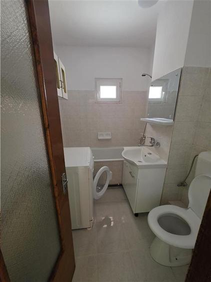Apartament 4 camere, zona Racadau
