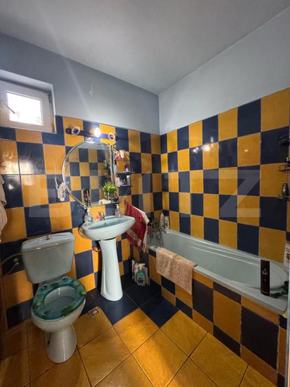 Casa de vanzare, cu 4 camere, 180 mp, in Simeria