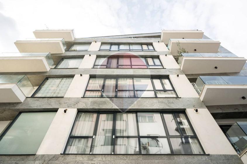 Proprietate speciala/ 12 Apartamente/ de vânzare /Calea Victoriei