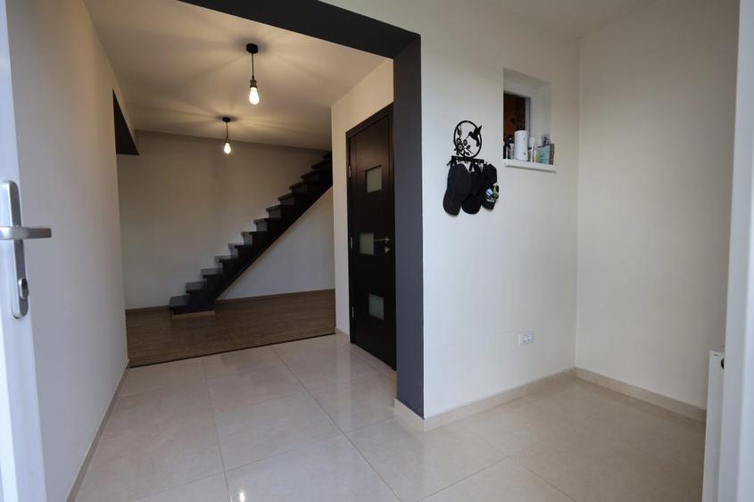 Casa de vanzare, parter 4 camere, garaj, 1424mp teren - Bucium- Vișani, IASI