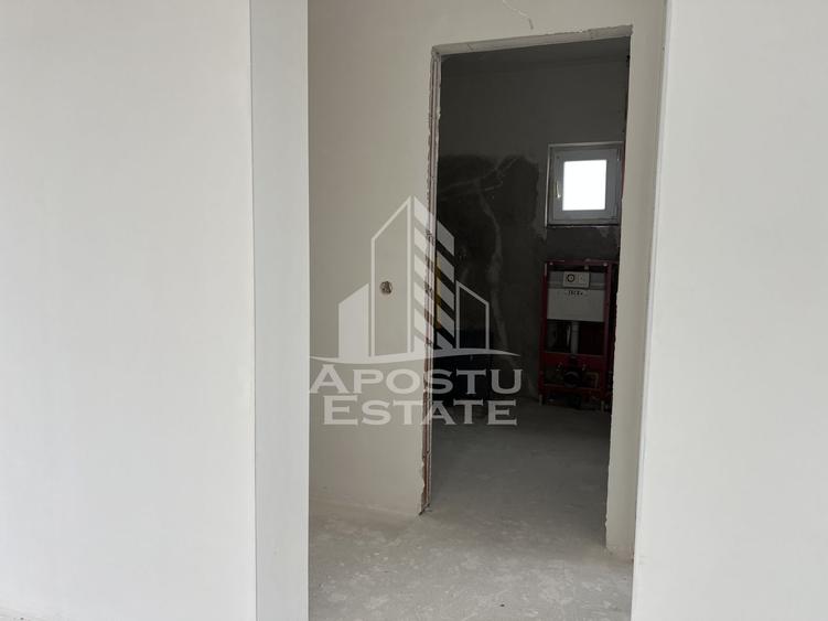 Triplex cu 5 camere, P+ E, In Sanandrei