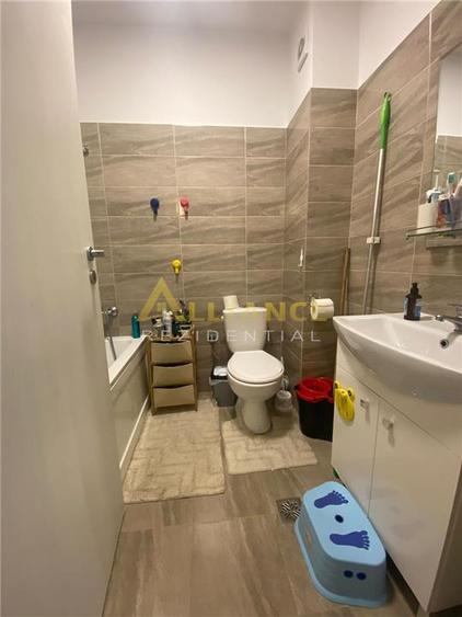 Berceni-Apartament 3 Camere-Gata de Mutare