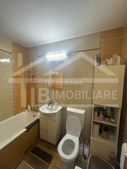 Apartament cu 3 camere, 70 mp, decomandat, garaj, Zona Fortuna - 11