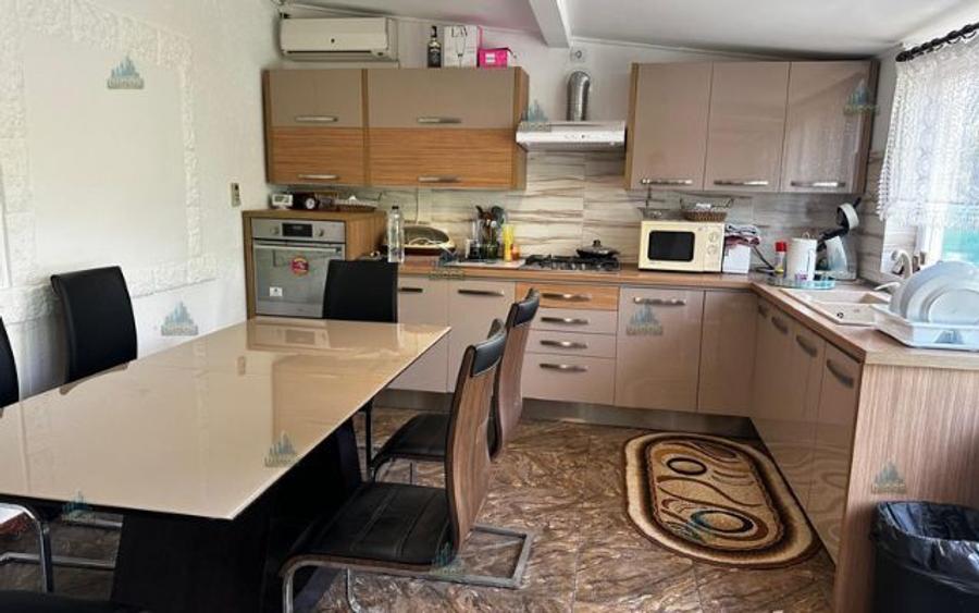 Casa de vanzare in comuna Ghizdaru , jud Giiurgiu
