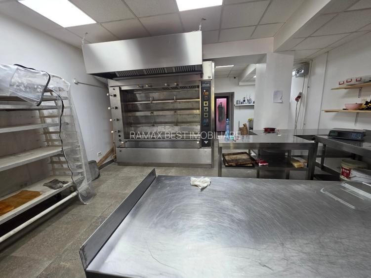 Patiserie pe Baba Novac, stradal, cu vad format
