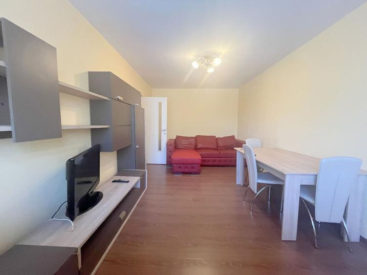 Apartament de închiriat – 3 camere
