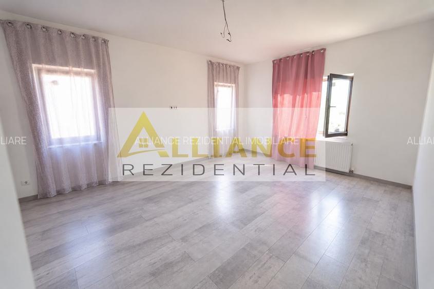 Casa Individual - 5 camere - 3 bai - 436mp teren - 7