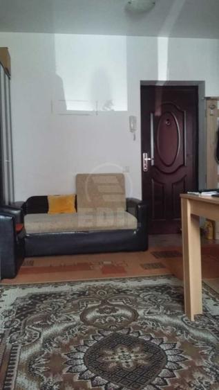 Apartament de o camera, zona Eroilor/ Parcare inclusa