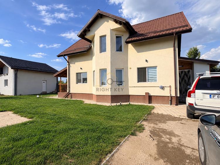 Teghes | 2 case | 9 camere | 4 băi | 600mp teren | comisio 0%