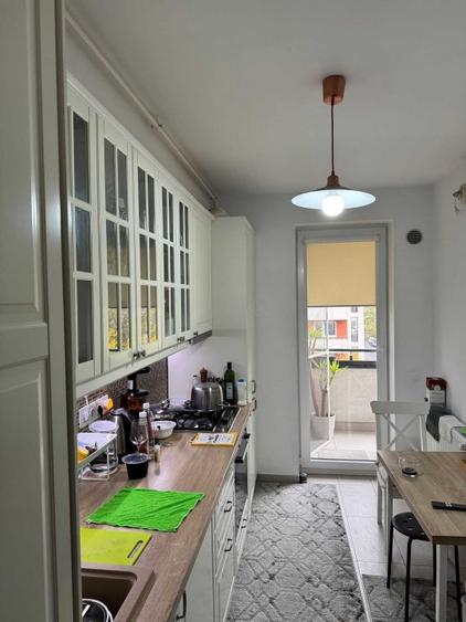 Apartament cu 3 camere, mobilat, parcare inclusa- zona Baba Novac