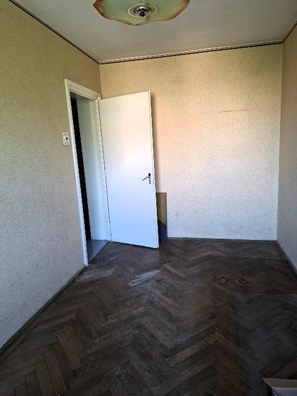 Proprietar – ap. 3 camere, Brazda lui Novac, etaj 3/4, zonă foarte liniștită