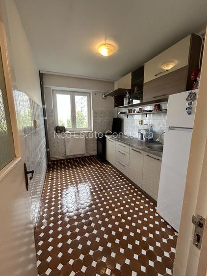 Apartament 3 camere decomandat, centrală gaz – zona Casa de Cultură - 3