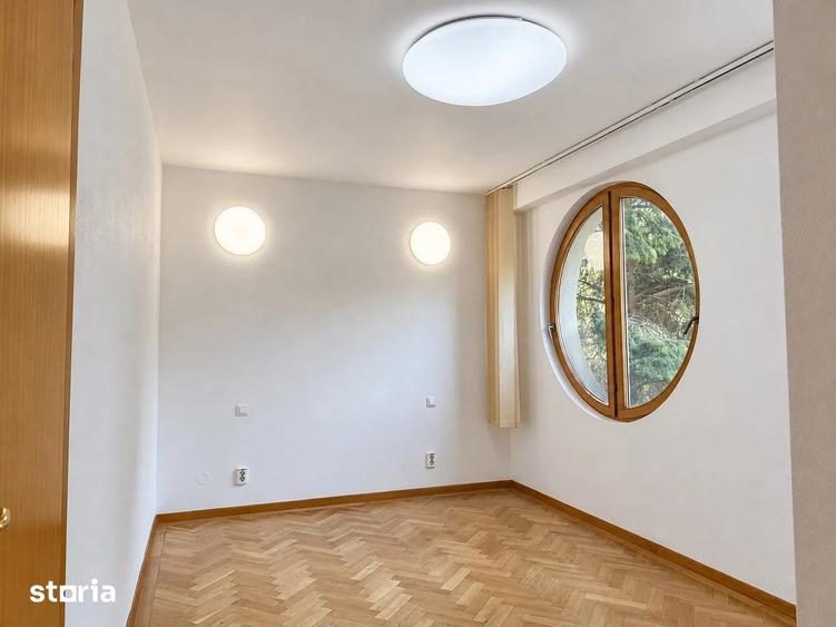 Apartament 5 camere | Aviatorilor | 3 Bai | Parcare |