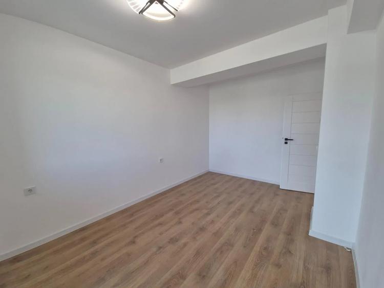 Apartament 3 camere nou - Calea Surii Mici