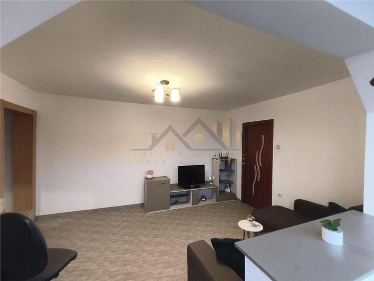 Apartament 3 camere, semidecomandat, 67 mp, et.3, +centrala-Zona Cetatii