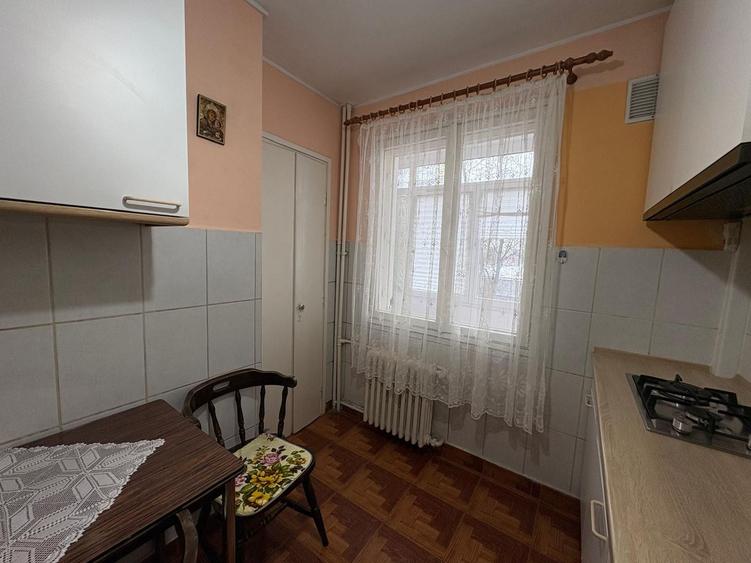 AP. 2 CAMERE- P-TA UNIRII, PARCARE ADP, MOBILAT, METROU 10 MIN